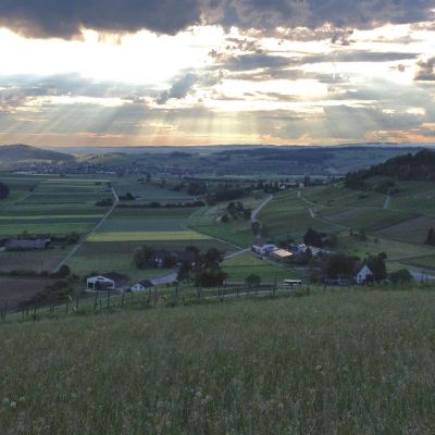 001 Oberhalb Osterfingen Blick gegen Schwarzwald